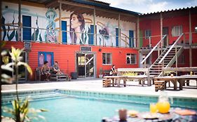 Compay Hostel La Pedrera